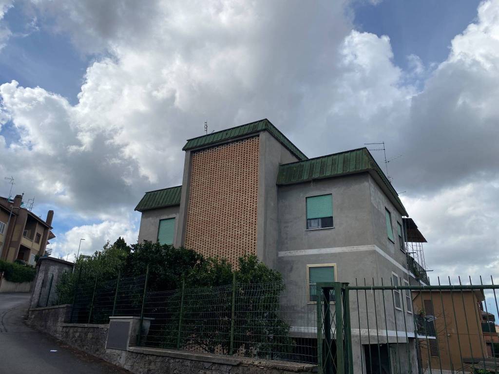 appartamento in vendita a Roma in zona Vitinia