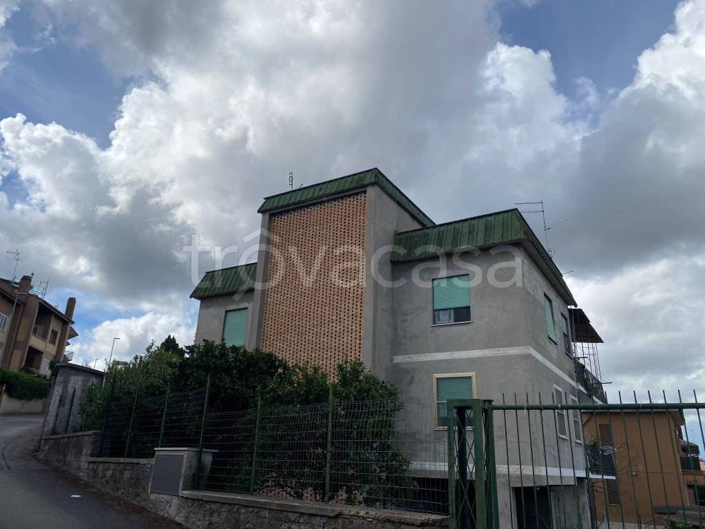 appartamento in vendita a Roma in zona Vitinia