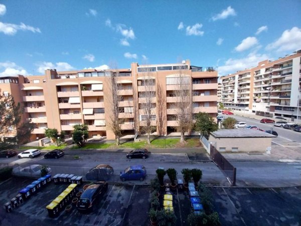 appartamento in vendita a Roma in zona Ponte di Nona