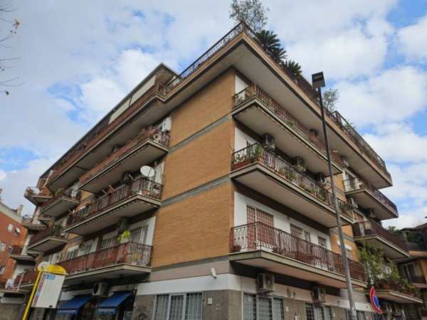 appartamento in vendita a Roma in zona Portuense