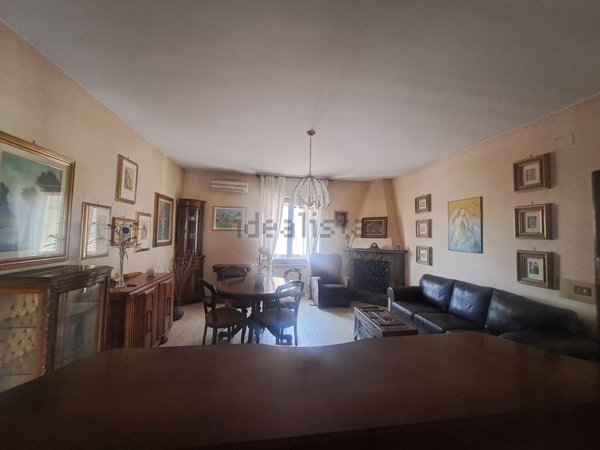 appartamento in vendita a Roma in zona Osteria del Curato