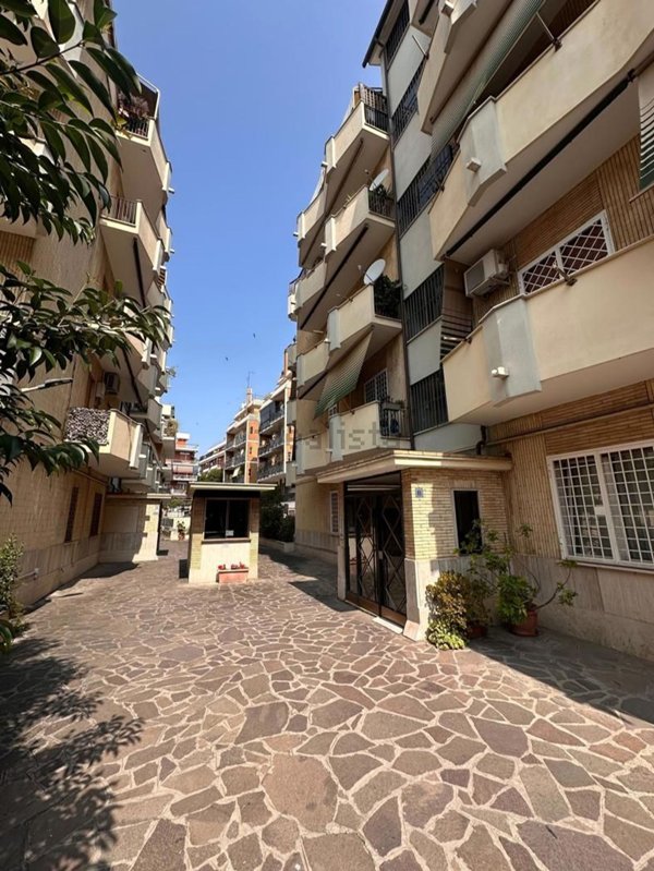 appartamento in vendita a Roma in zona Aurelio