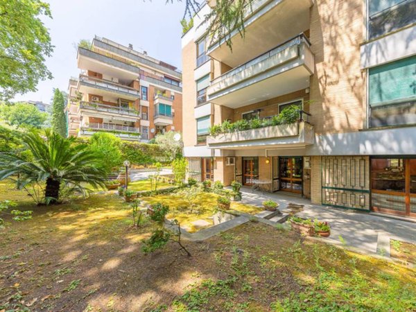 appartamento in vendita a Roma
