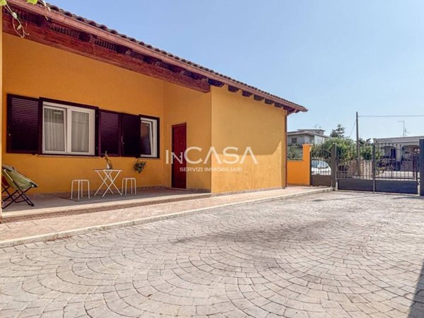 casa indipendente in vendita a Roma in zona Finocchio