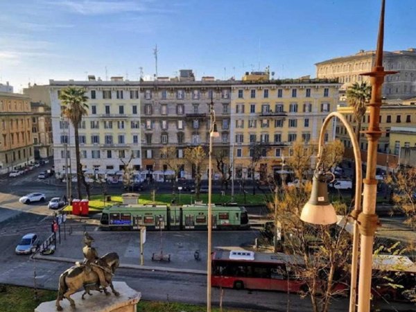 negozio in vendita a Roma in zona Rione Prati