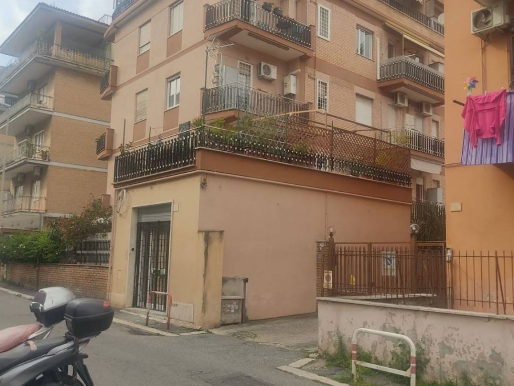 appartamento in vendita a Roma in zona Torrevecchia