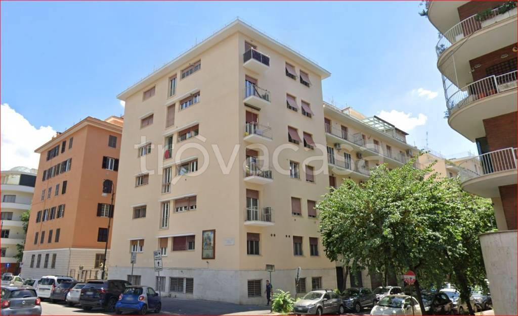 appartamento in vendita a Roma in zona Della Vittoria