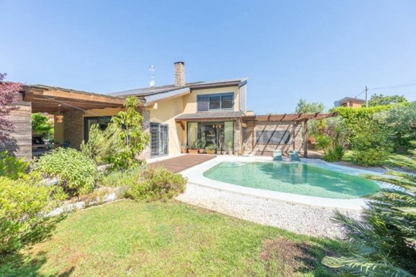 casa indipendente in vendita a Roma in zona Torrevecchia