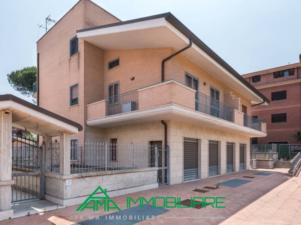 appartamento in vendita a Roma in zona Tor Vergata/Torrenova