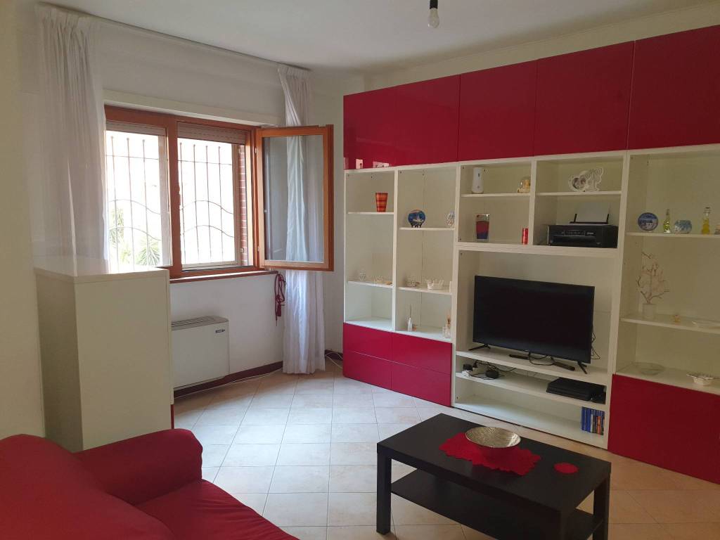 appartamento in vendita a Roma in zona Acilia