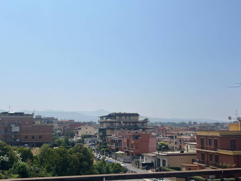 appartamento in vendita a Roma in zona Trastevere