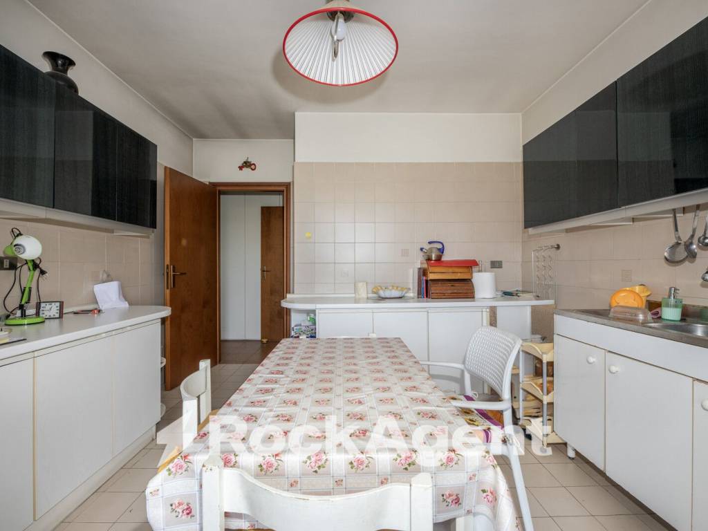 appartamento in vendita a Roma in zona Collatino
