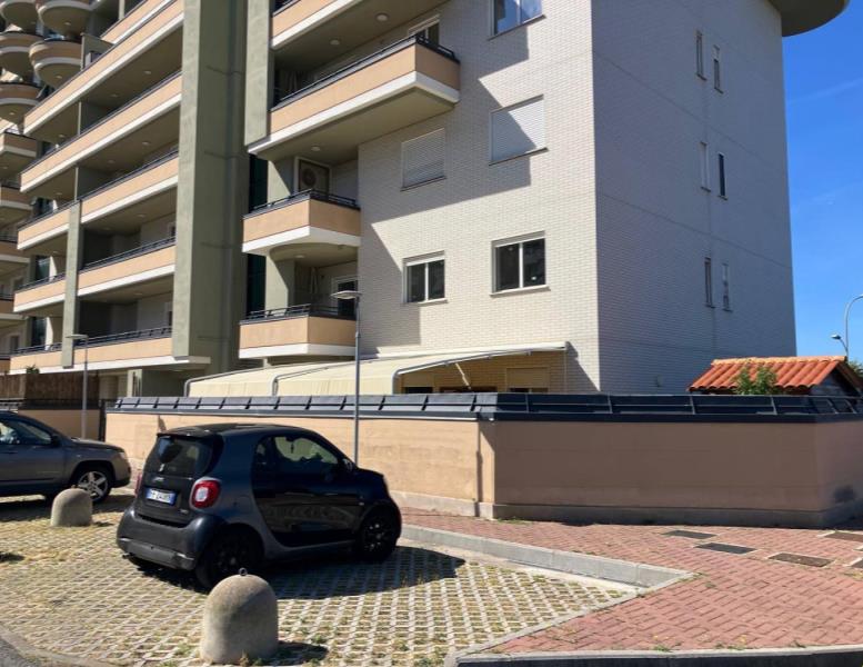 appartamento in vendita a Roma in zona Acilia