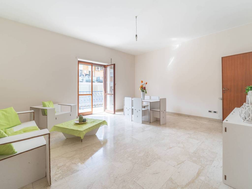 appartamento in vendita a Roma in zona Prenestino-Centocelle