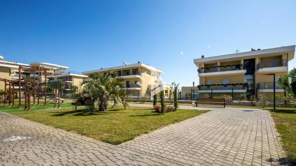 appartamento in vendita a Roma in zona Acilia