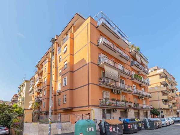 appartamento in vendita a Roma in zona Prenestino-Centocelle