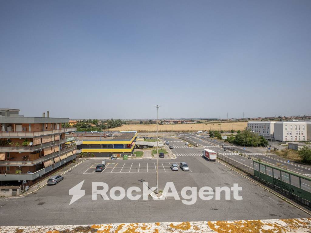 appartamento in vendita a Roma in zona Collatino