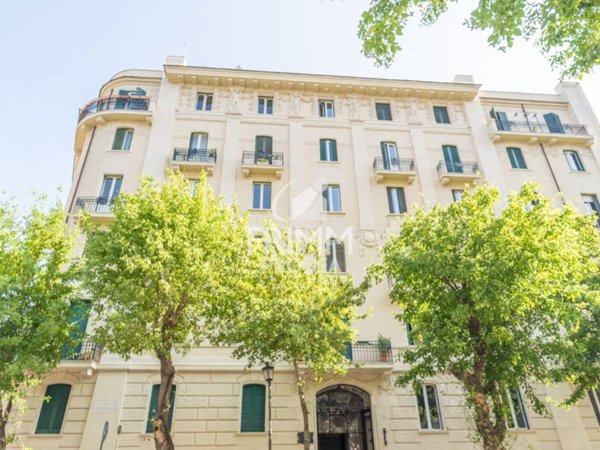 ufficio in vendita a Roma in zona Rione Prati