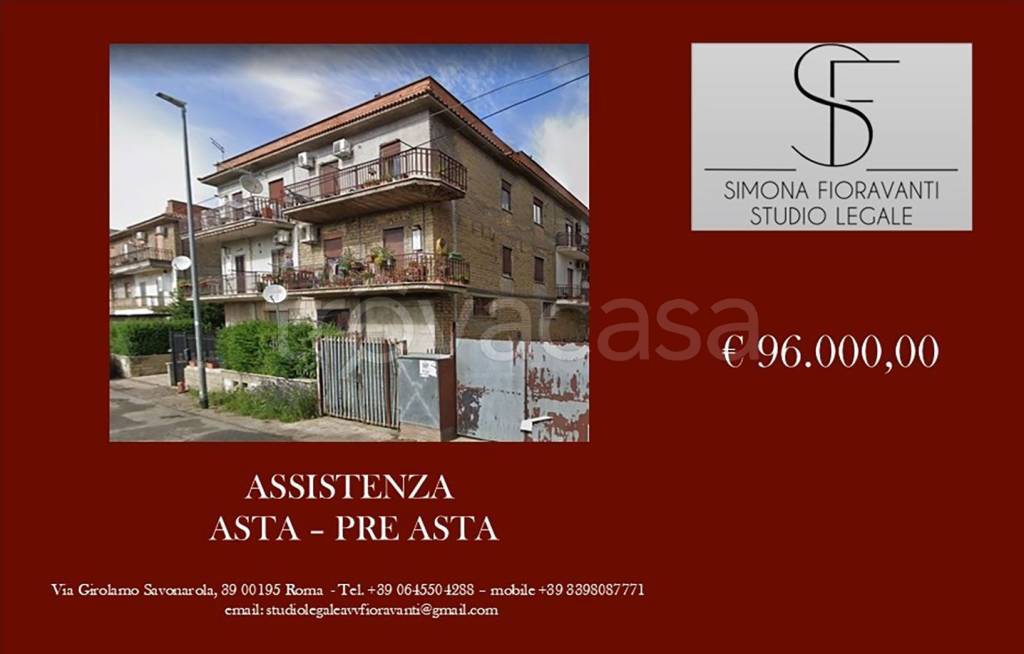 appartamento in vendita a Roma in zona Lago Regillo