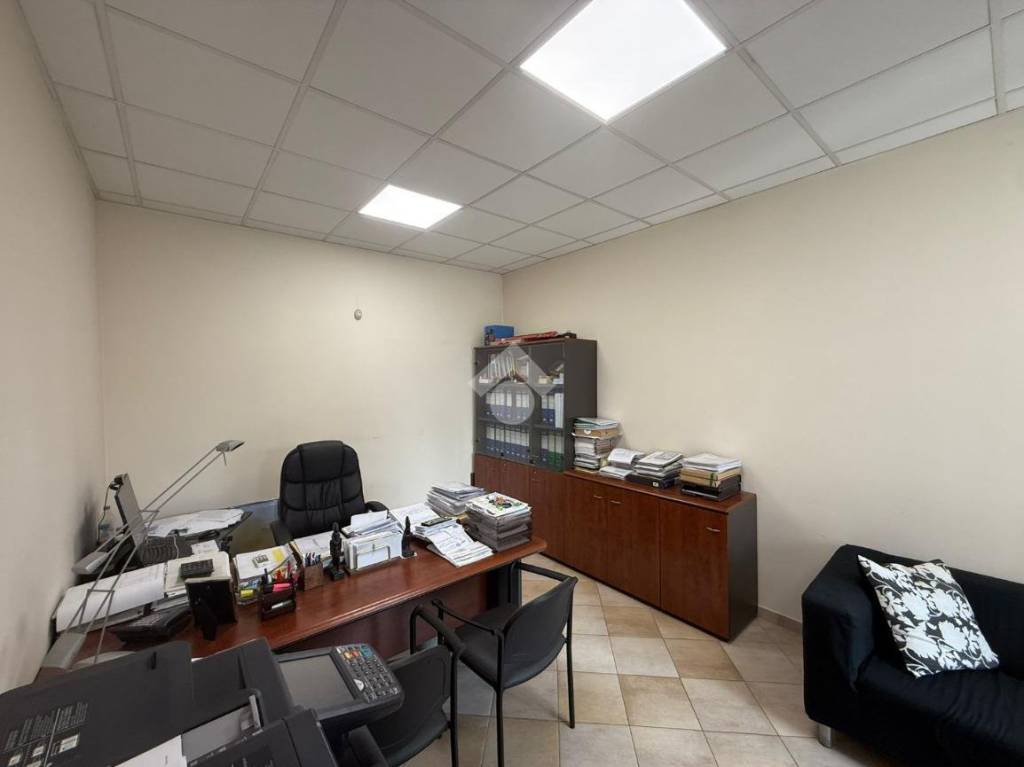 negozio in vendita a Roma in zona Fidene