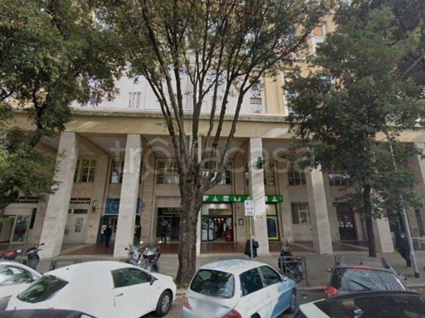 appartamento in vendita a Roma in zona Ardeatino