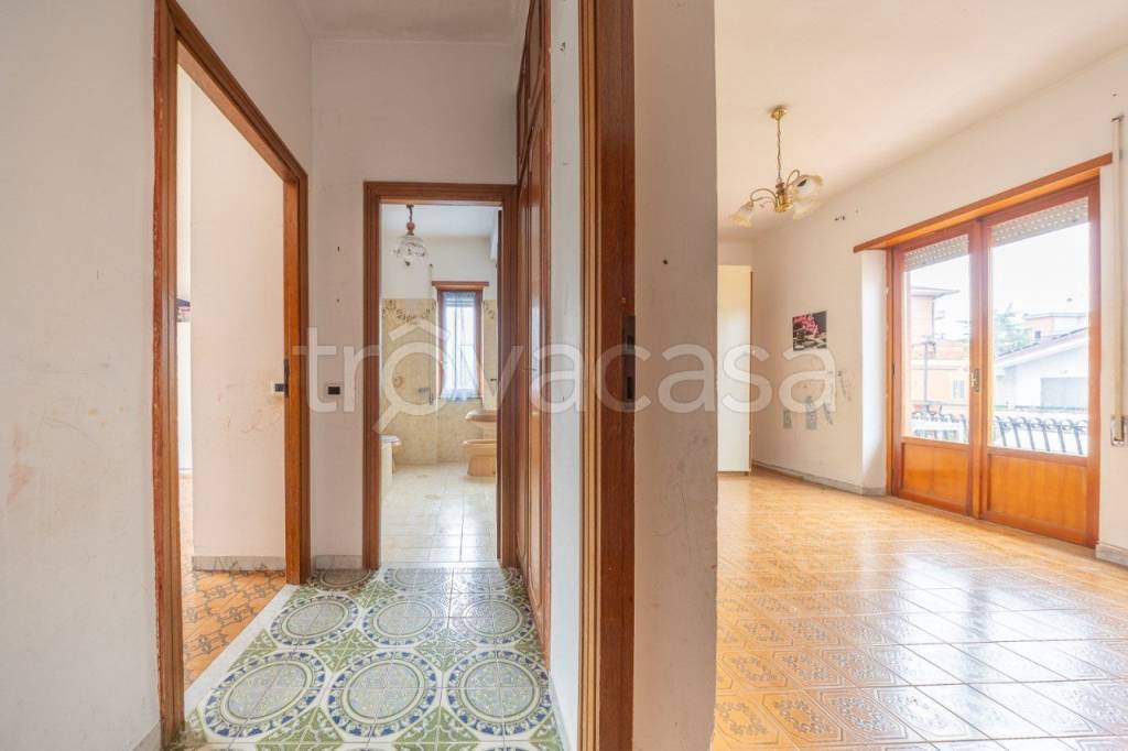 appartamento in vendita a Roma in zona Casal Morena