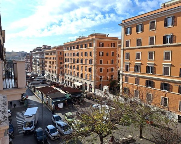 appartamento in vendita a Roma in zona Tuscolano