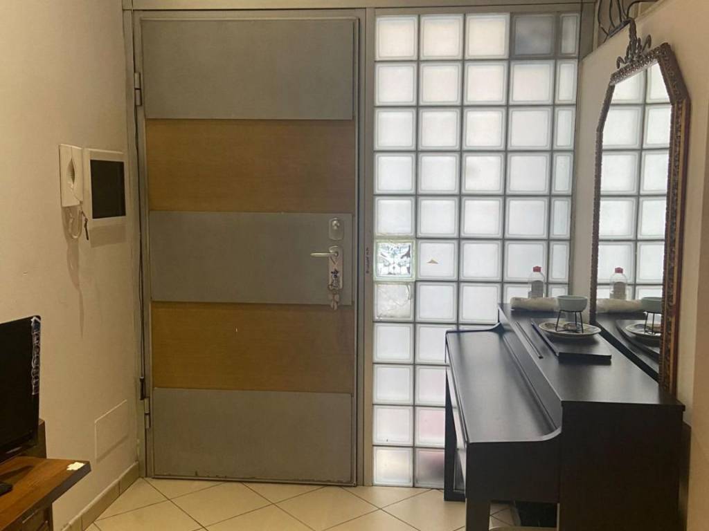 appartamento in vendita a Roma in zona Appio Latino