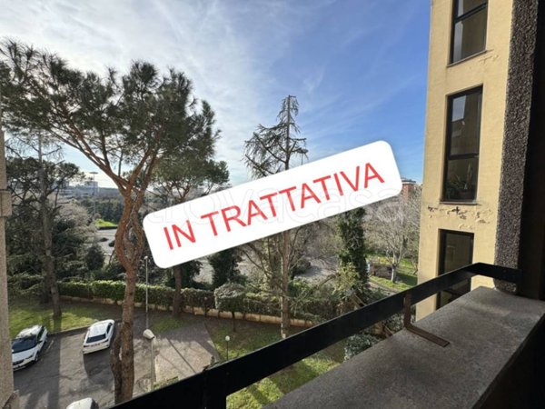 appartamento in vendita a Roma in zona Ardeatino