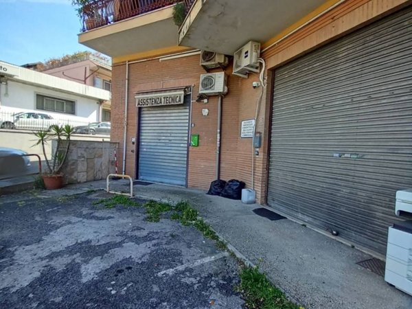 negozio in vendita a Roma in zona Trionfale