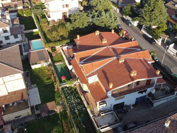casa indipendente in vendita a Roma in zona Casal Monastero