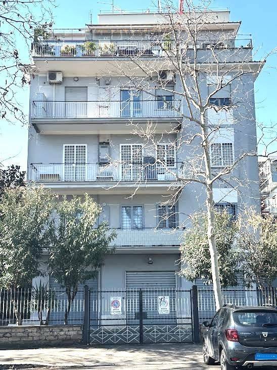 appartamento in vendita a Roma in zona Prenestino-Centocelle