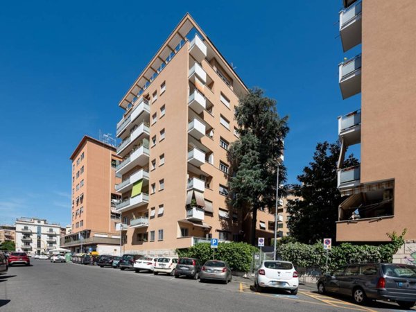 appartamento in vendita a Roma in zona Monte Sacro/Talenti