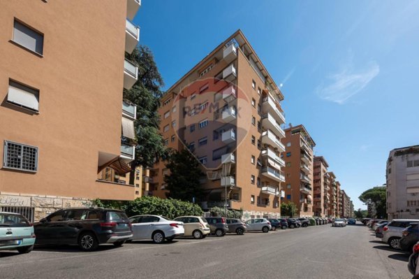 appartamento in vendita a Roma in zona Monte Sacro/Talenti