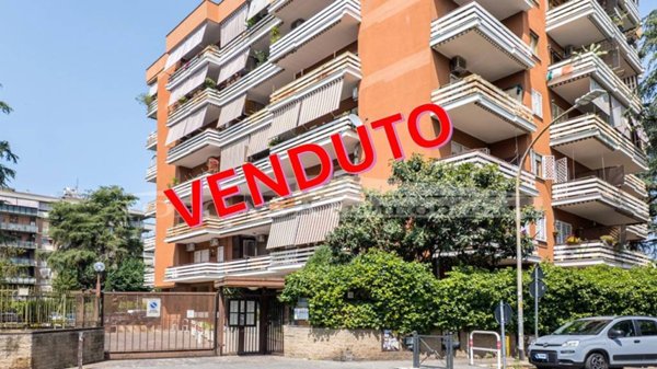 appartamento in vendita a Roma in zona Vigna Murata