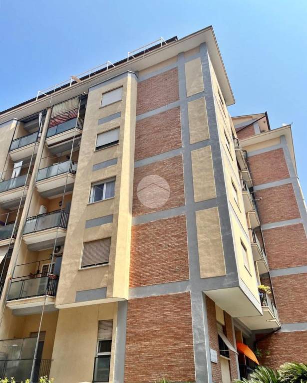 appartamento in vendita a Roma in zona Prenestino-Labicano