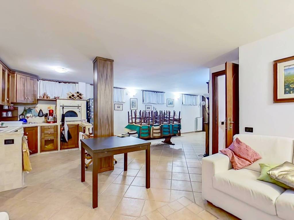 casa indipendente in vendita a Roma in zona Ostia Antica