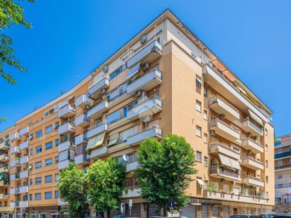 appartamento in vendita a Roma in zona Aurelio