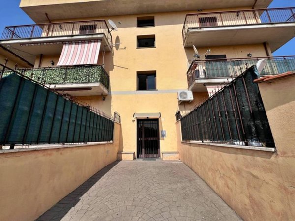 appartamento in vendita a Roma in zona Borghesiana