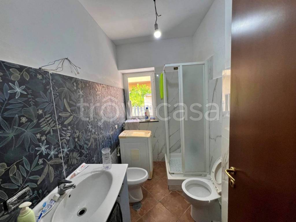 appartamento in vendita a Roma in zona Appio Claudio