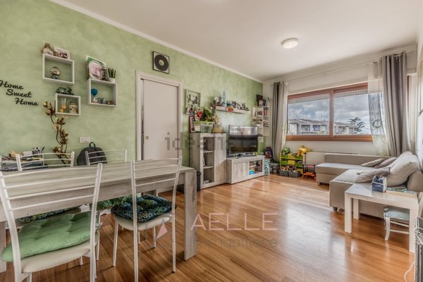 appartamento in vendita a Roma in zona Acilia
