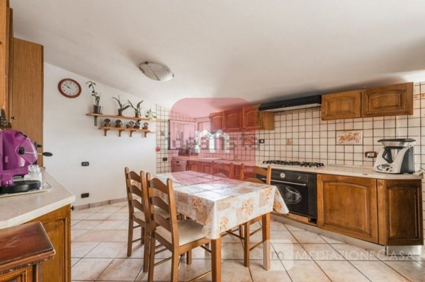 appartamento in vendita a Roma in zona Borghesiana