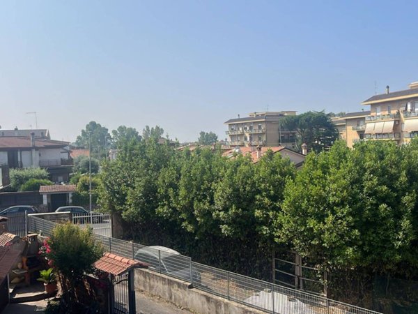 appartamento in vendita a Roma in zona Acilia