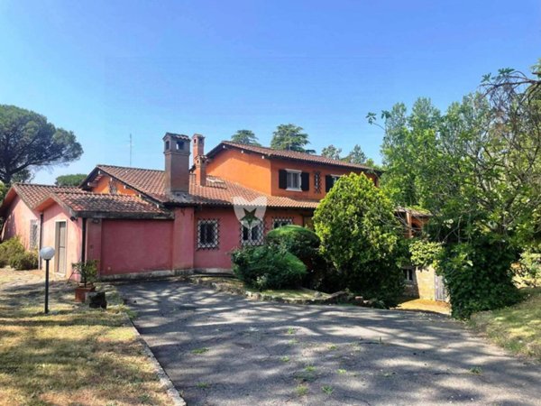 casa indipendente in vendita a Roma in zona Della Vittoria