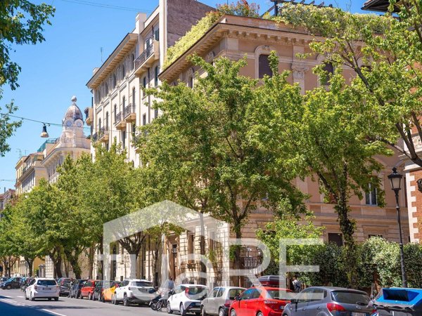 appartamento in vendita a Roma in zona Rione Prati