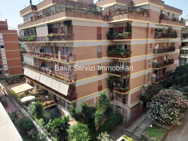 appartamento in vendita a Roma in zona Portuense