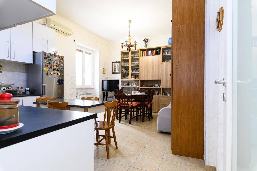 appartamento in vendita a Roma in zona Aurelio