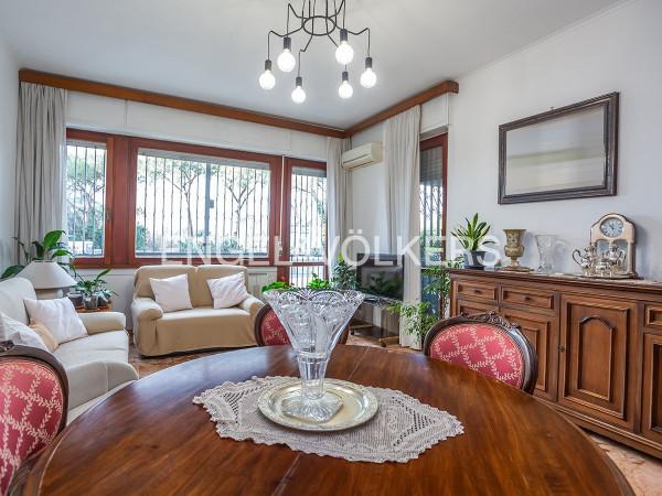 appartamento in vendita a Roma in zona Ardeatino