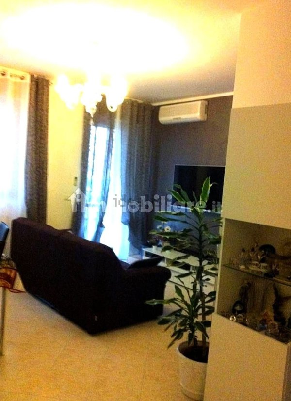 appartamento in vendita a Roma in zona Selva Candida