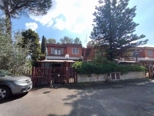 casa indipendente in vendita a Roma in zona Portuense